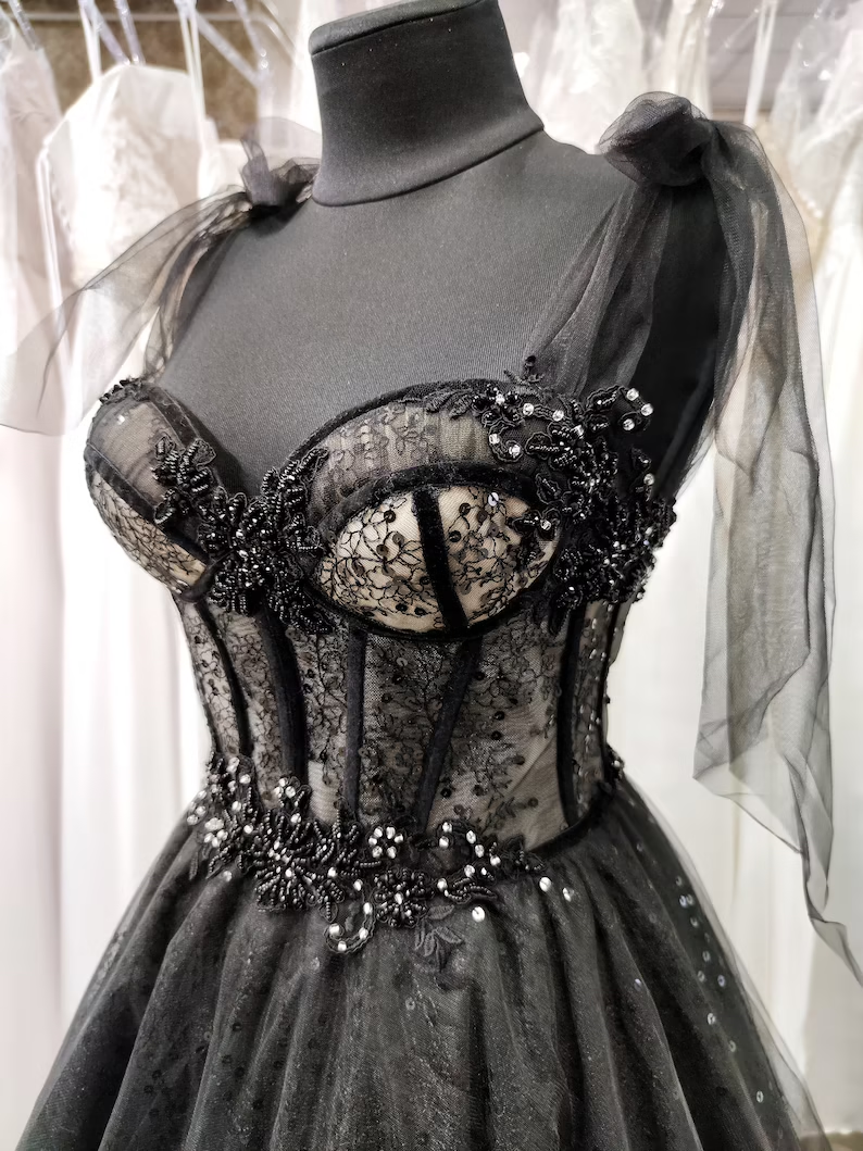 Black Wedding Dresses with Beaded Lace Appliques fg2666