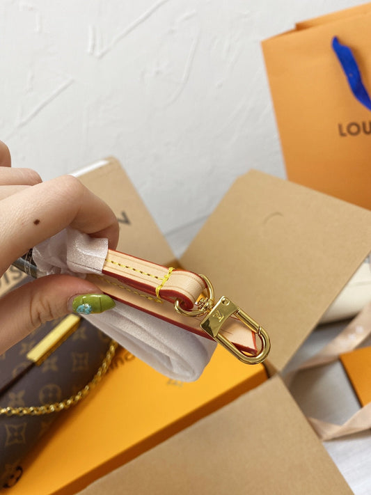 Louis Vuitton Monogram Favorite MM