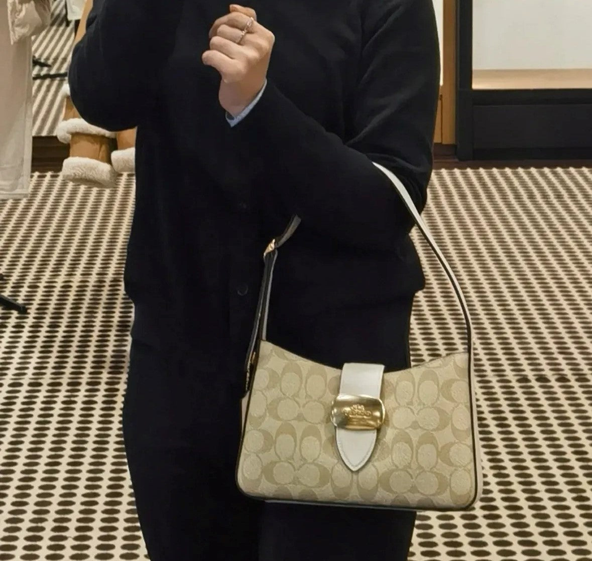 COACH Women's White Buckle Badge Single Shoulder Bag 9.7x2.6x6.5 in