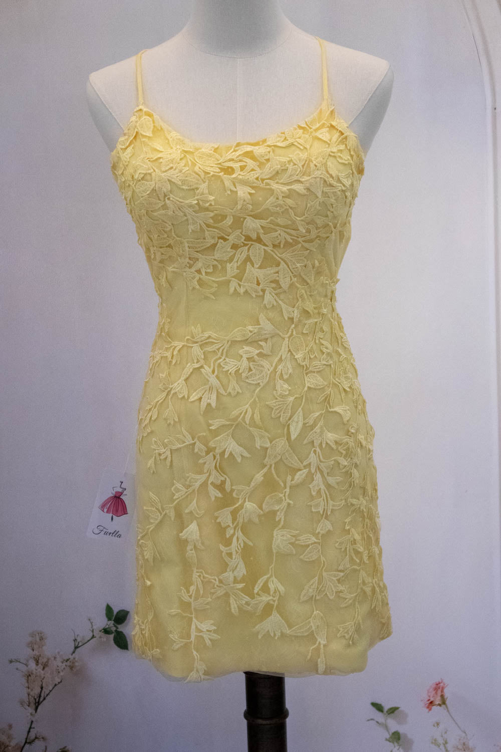Cute Yellow Spaghetti Straps Short Tight Lace Homecoming Dress