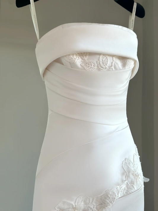 Unique Wedding Dress Ball Gown Strapless Satin White Sleeveless Long Wedding Dresses Bridal Gowns DH2051