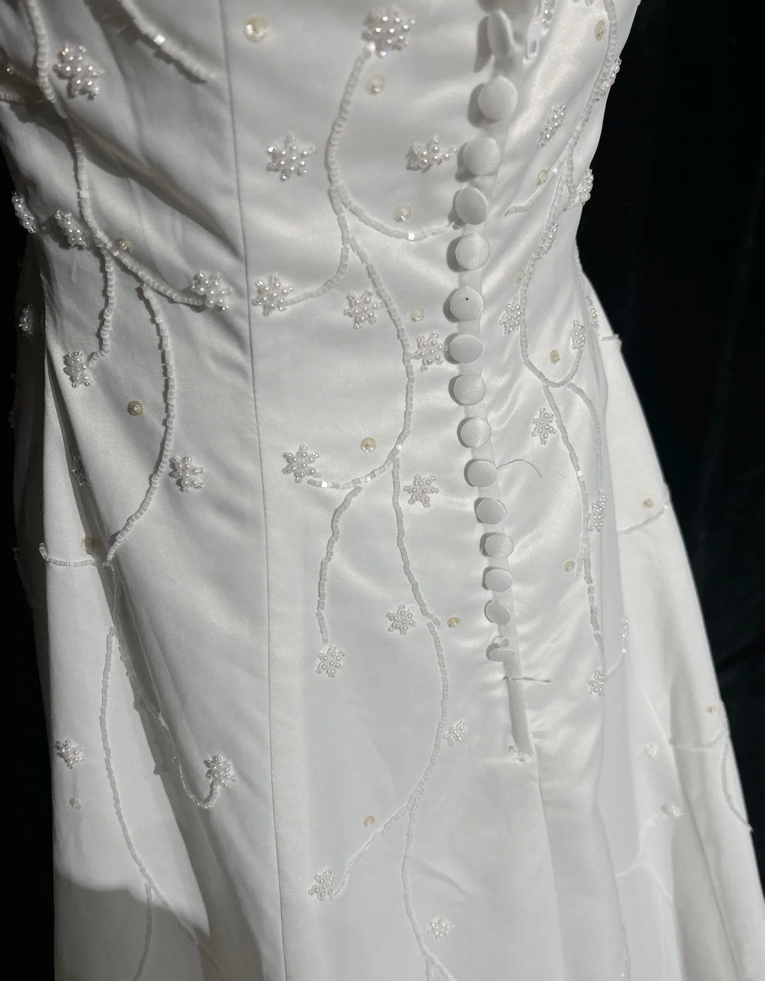 Vintage Bridal Dress A Line Square Neck Satin White Beads Long Wedding Dress Retro Wedding Dresses Modest Wedding Gowns DH2661