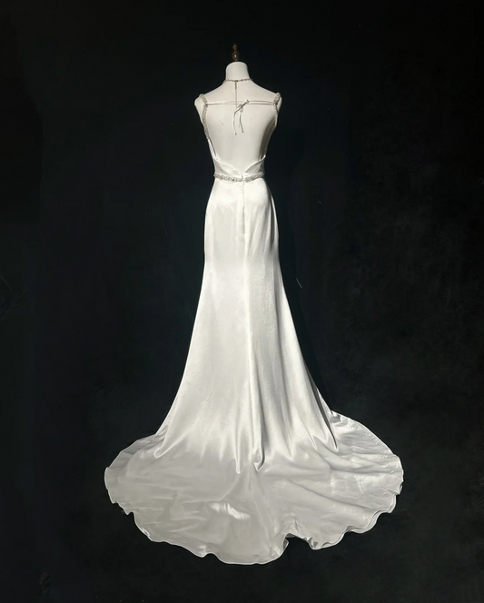 Princess Bridal Dress Mermaid Spaghetti Straps Satin White Beads Long Wedding Dress Retro Wedding Dresses Modest Wedding Gowns DH2665