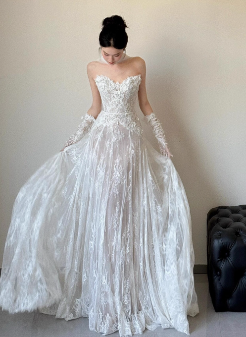 Modest A-Line Sweetheart Neck Bridal Dress White Long Wedding Dress Elegant Lace Applique Bridal Gowns DP2815