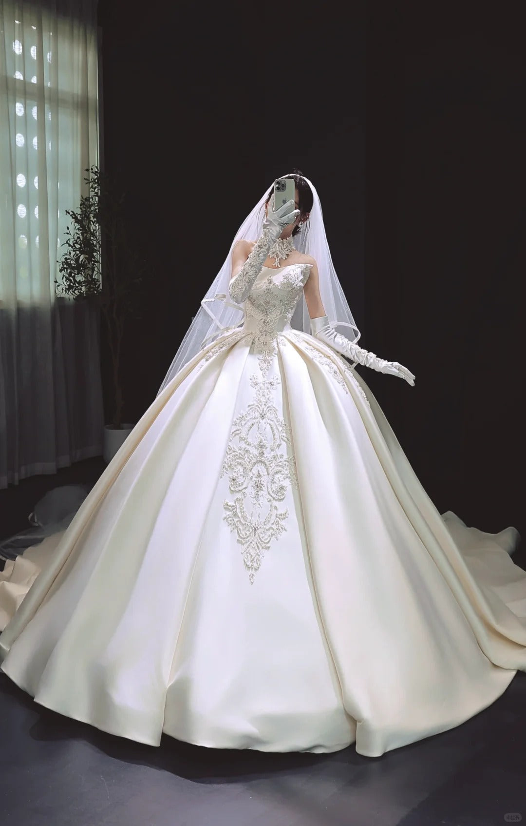 Modest White Ball Gown Wedding Dress Satin Applique Strapless Bridal Gowns DP2869