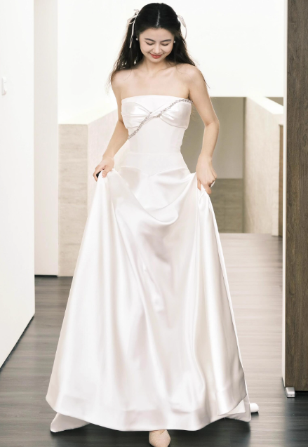 Modest Sheath Satin Wedding Dresses, Sleeveless Bridal Gowns White Wedding Gowns DP3072