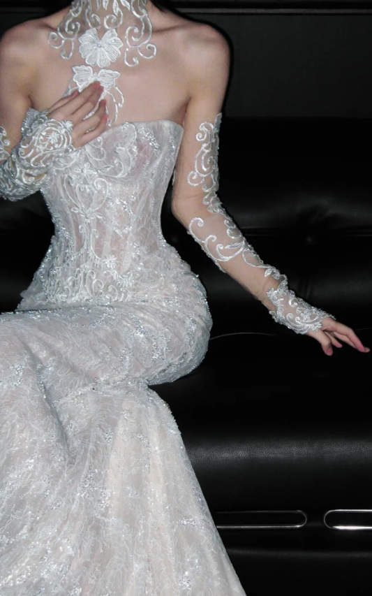 Gorgeous Sweetheart Neck Mermaid Long Wedding Dresses with Lace Beading Appliques Bridal Dresses White Sleeveless Bridal Gowns DP3702