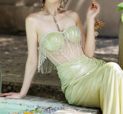 Elegant Sweetheart Sheath Satin Birthday Dresses Slits Starfruit Yellow Evening Gowns ED03547