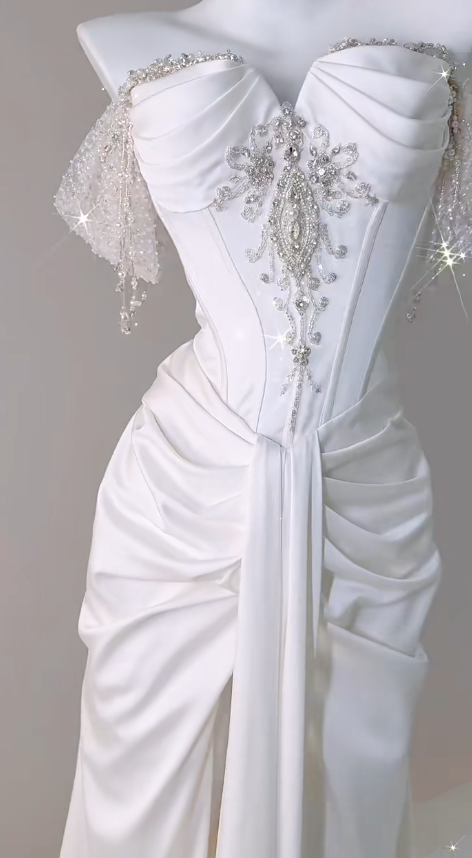 Sparkly Off Shoulder Corset Sheath Evening Dress Eleagnt Beaded Satin Slit Long Prom Dress ED03577