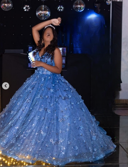 Sweet Blue Spaghetti Strap Ball Gown Birthday Dress Tulle Sparkly Long Prom Dress Applique Quinceanera Dress ED03734