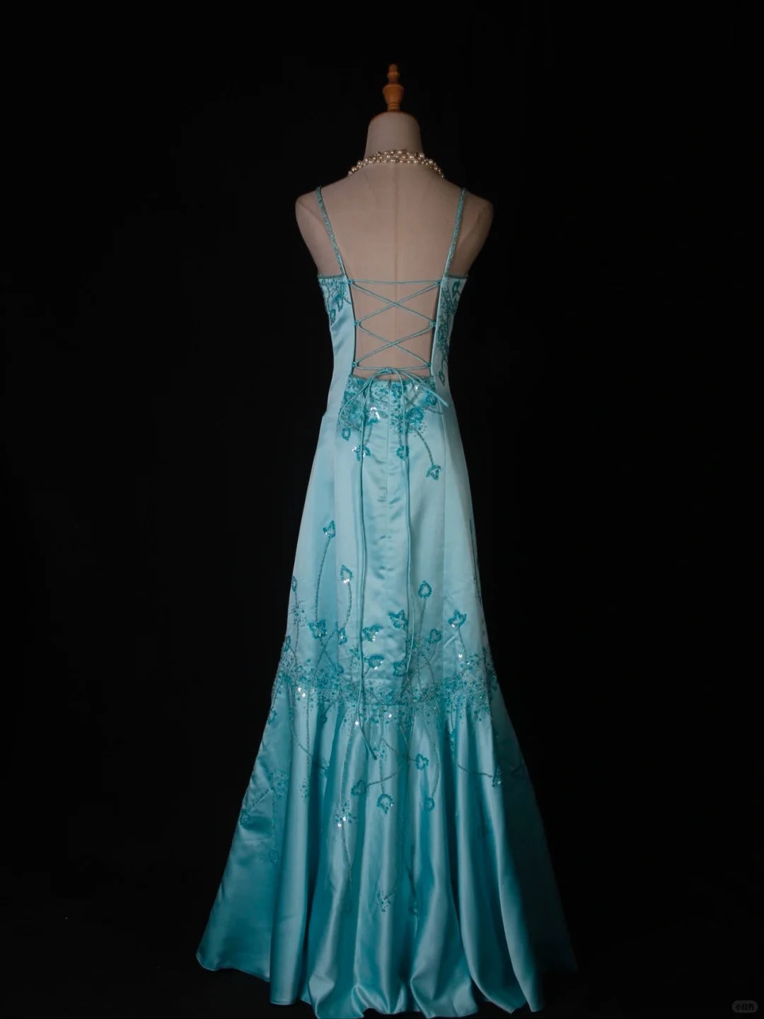 Vintage A-Line Spaghetti Strap Long Prom Dresses Blue Satin Beaded Evening Dress Elegant Formal Dress ED03743