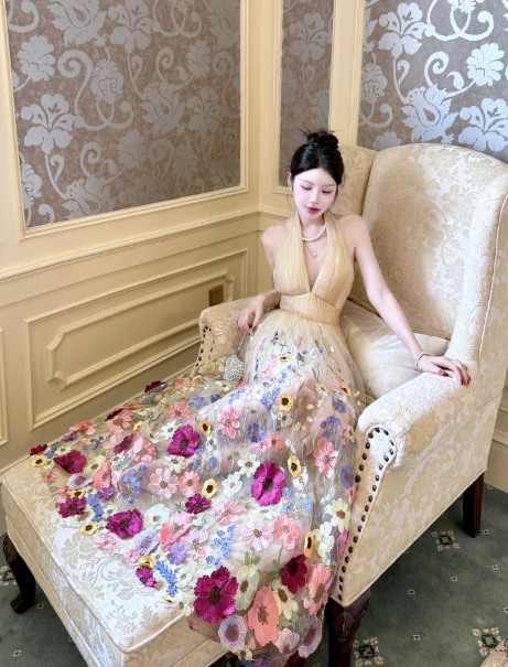 Elegant Apricot Halter Neck Formal Dress Ball Gown Birthday Dress Tulle Applique Open Back Party Dress ED03763