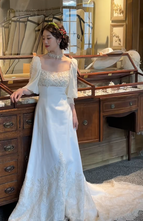 Elegant Sheath Square Neck Long Wedding Dresses, Lace Appliques White Bridal Gowns, Short Sleeves Bridal Dresses ED05299