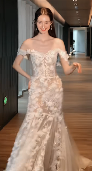 Gorgeous Mermaid Off The Shoulder White Tulle Lace With Veil Long Wedding Dress GG3029