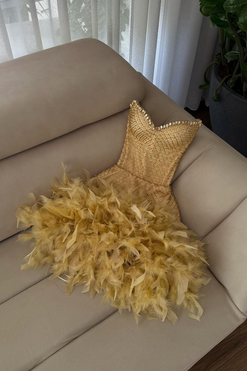 Luxurious Sparkly Beaded Top Short Tight Homecoming Dress with Feather