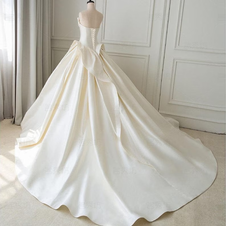 Ivory Wedding Dress, Satin Wedding Dress, Ball Gown Wedding Dresses fg2572