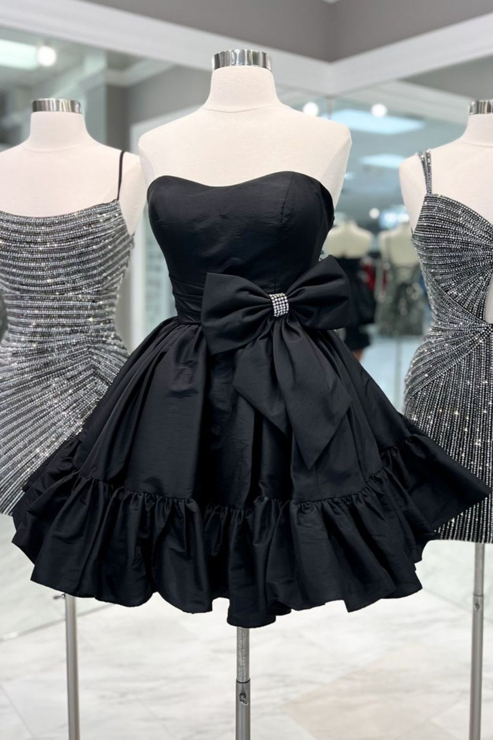 Simple Pink A-Line Strapless Homecoming Dress with Satin Fabric and Bowknot Detail