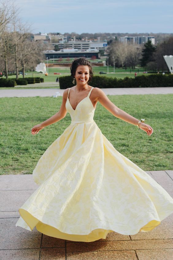V Neck yellow Prom Dresses cg10658