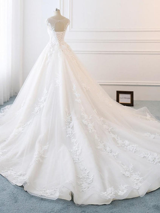 Romantic A-line Royal Wedding Dresses White Bridal Gown Lace wedding dresses prom dress cg20291
