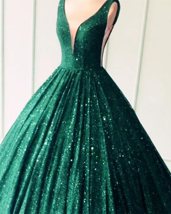 Sequins Ball Gown Prom Dresses Plunge Neck cg2827
