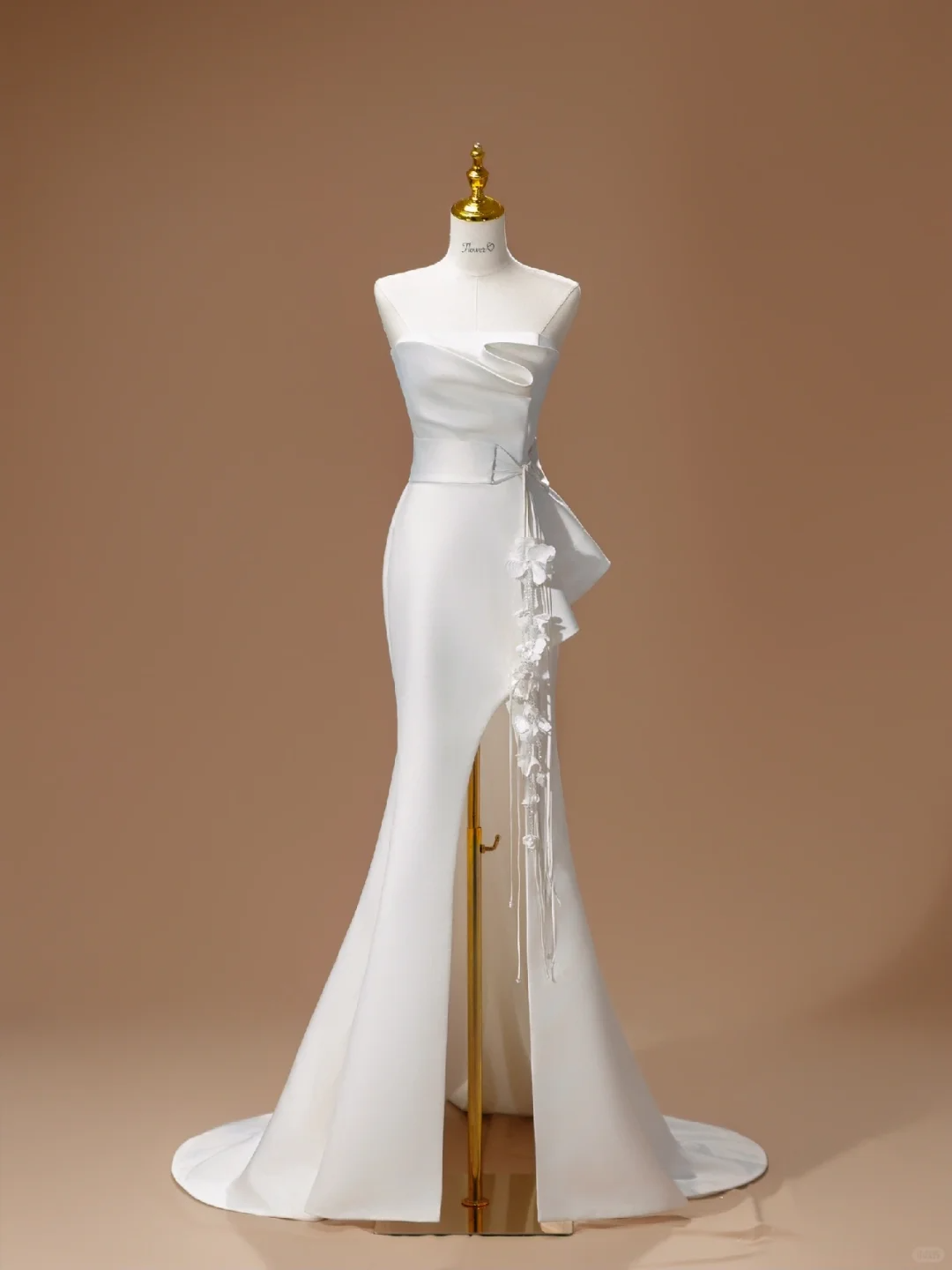 Unique Bridal Dress Mermaid Strapless Satin Long White Wedding Dress Long Wedding Dresses Modest Slit Wedding Gowns DH2802