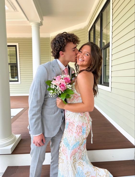 White gorgeous shiny exquisite beaded spaghetti strap sequined backless long chiffon ball gown prom dress evening gown holiday party dress gh2799