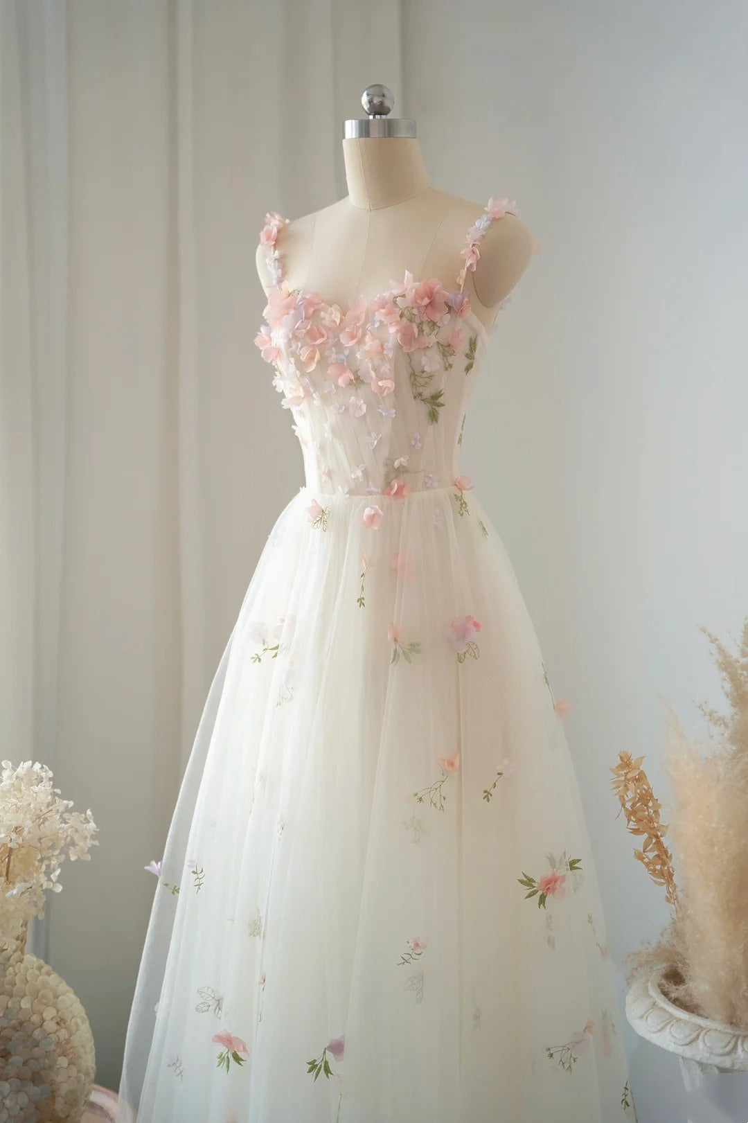 amakanas- Vintage Pink-White 3D Floral Gradient Tulle Spaghetti Strap Forest-Style Evening Gown gh6039