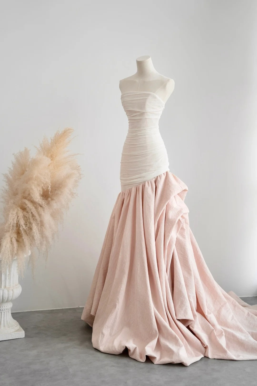 amakanas- Vintage Pink-White Contrast Ruched Strapless Mermaid Long Evening Gown gh6091