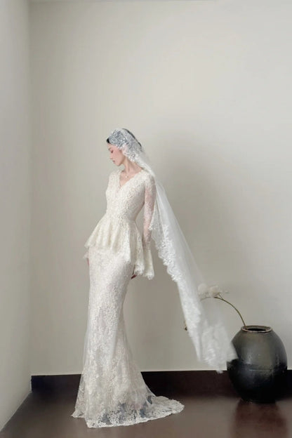 amakanas- Vintage White Lace V-Neck Long Sleeve Mermaid Long Court Style Wedding Gown gh6095