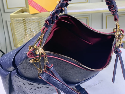 Louis Vuitton Maida Hobo