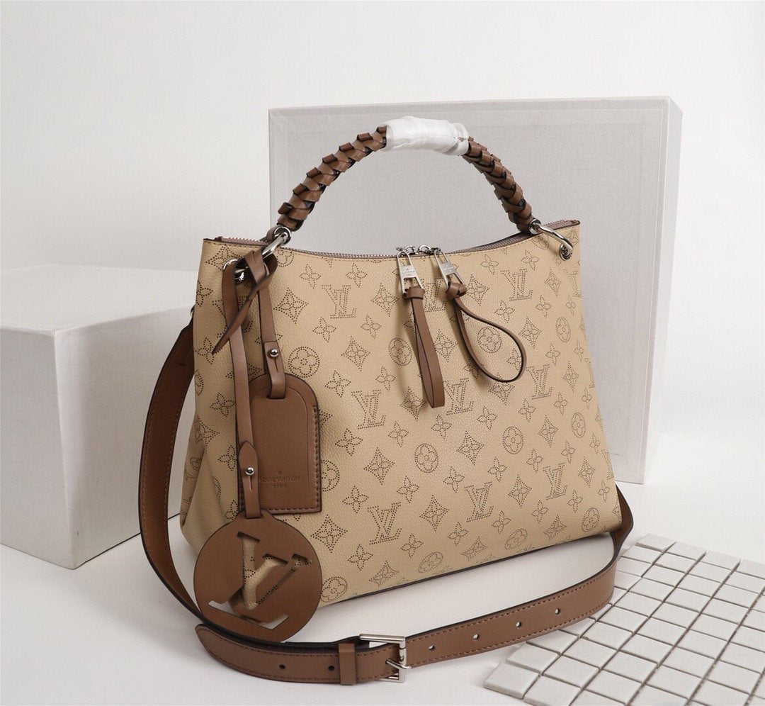 LV Louis Vuitton Beaubourg Hobo