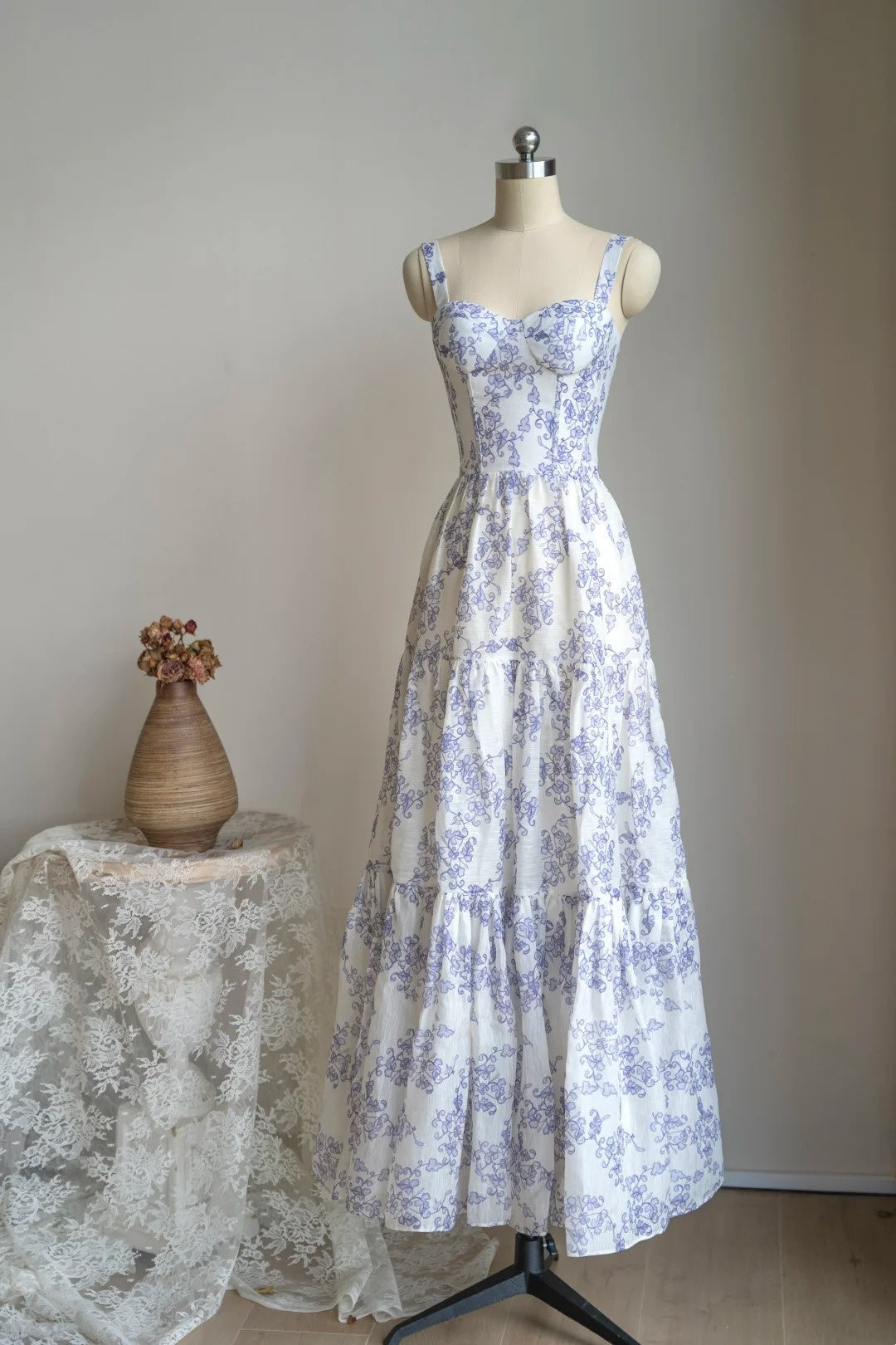 amakanas- Vintage Blue-White Floral Square Neck Spaghetti Strap Long Style Evening Gown gh6036