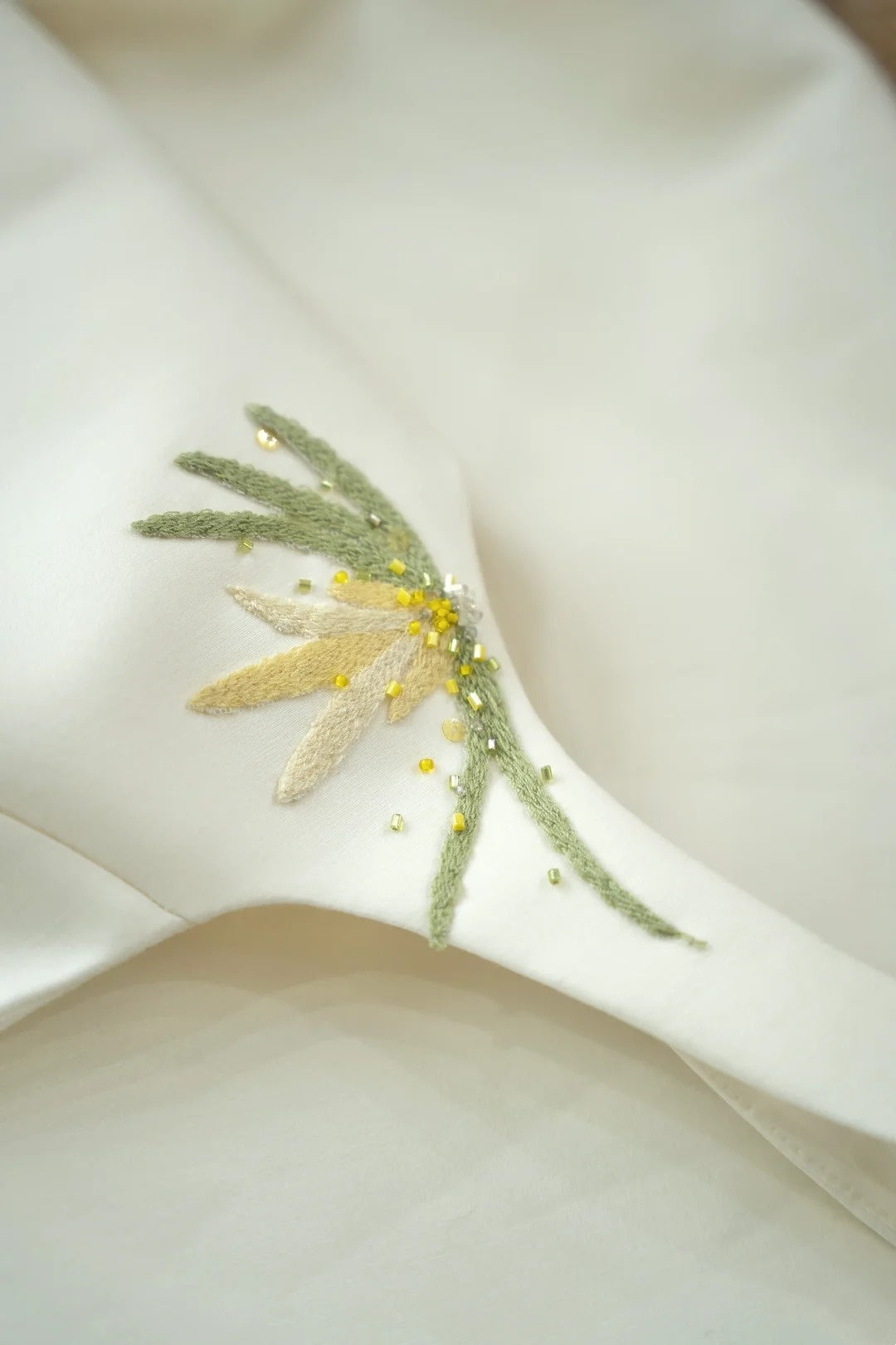 amakanas- Vintage Beige Orchid Grass Embroidered Square Neck Midi Chinese Style Evening Gown gh6035