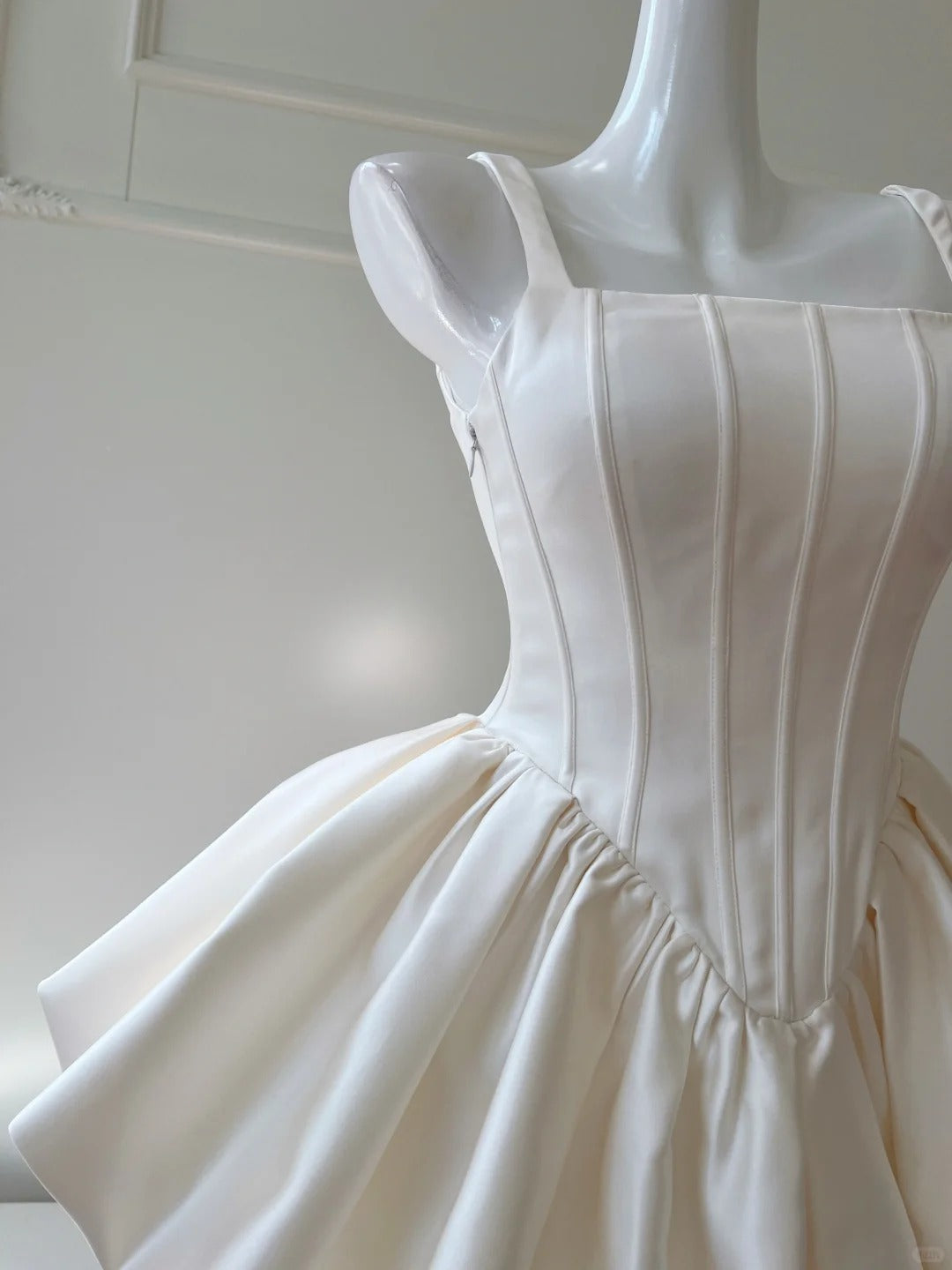 Moonlight White Short Satin Homecoming Dress Party Gown gh4763