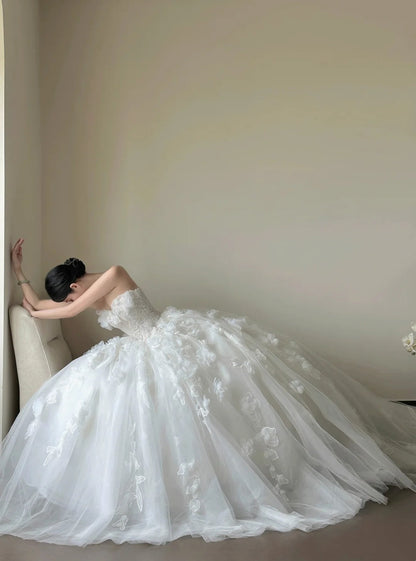 amakanas- Vintage White 3D Floral Strapless Long Train Court Style Wedding Gown gh6093