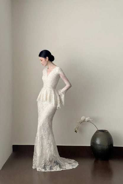 amakanas- Vintage White Lace V-Neck Long Sleeve Mermaid Long Court Style Wedding Gown gh6095