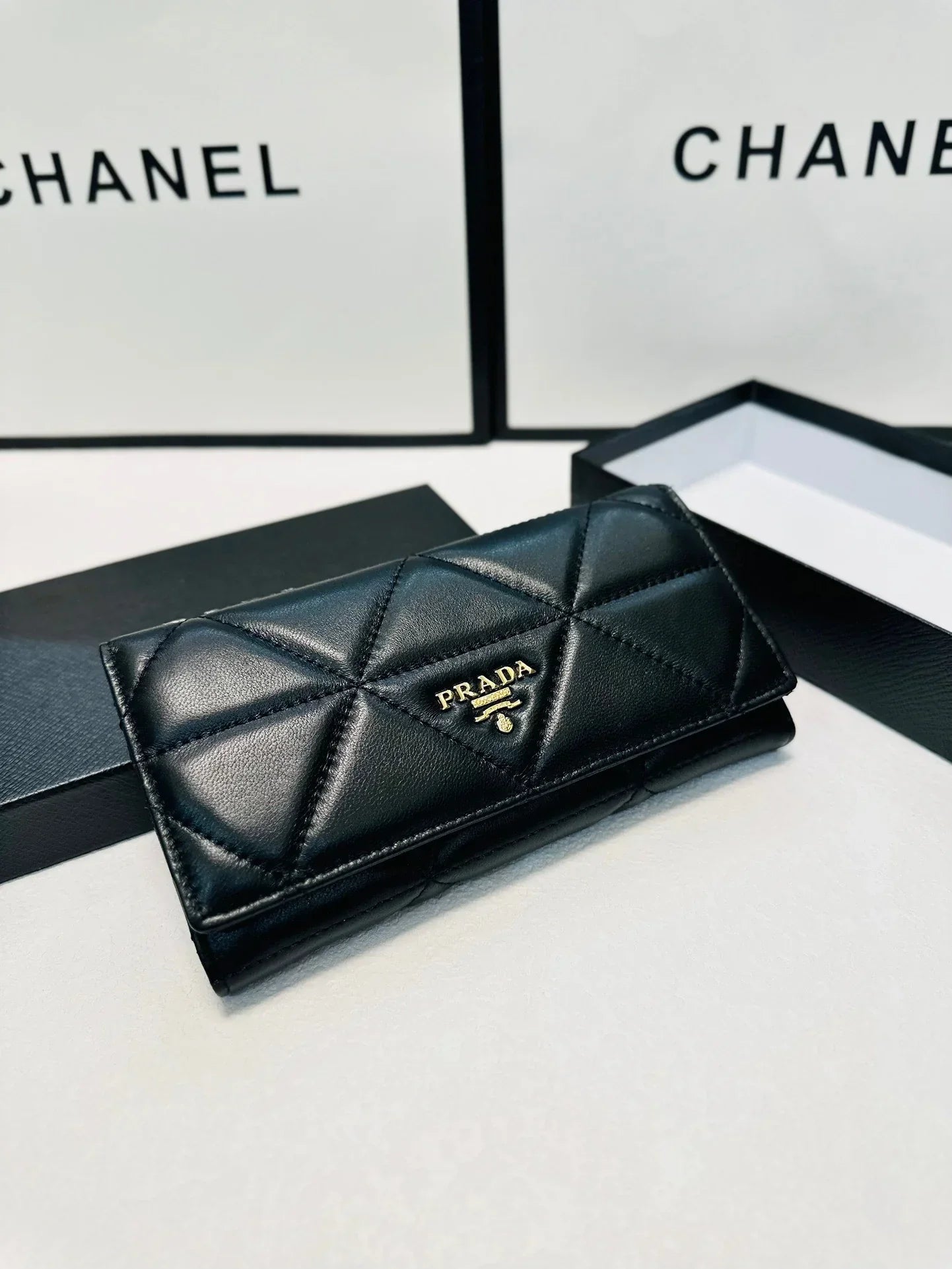 Prada Long Leather Wallet In Black 19x10cm