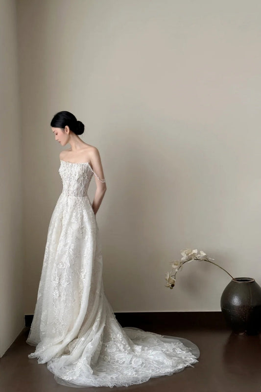 amakanas- Vintage White Beaded Embroidery Strapless Long Train Court Style Wedding Gown gh6096