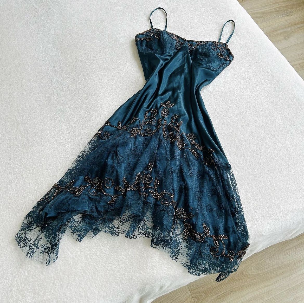amakanas-Blue Lace Floral Beaded Short Spaghetti Strap Satin Homecoming Dress Birthday Party Dress gh5262