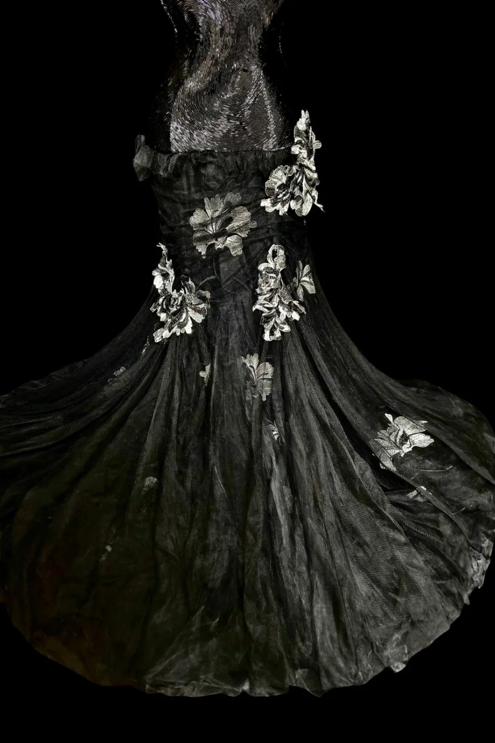 amakanas-Evening dress Black mermaid-inspired floral gown, uniquely elegant dark mermaid long tulle ball gown/evening dress. gh6138