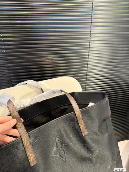 Louis Vuitton LV Fashiona Practical Tote Bag 44x33cm