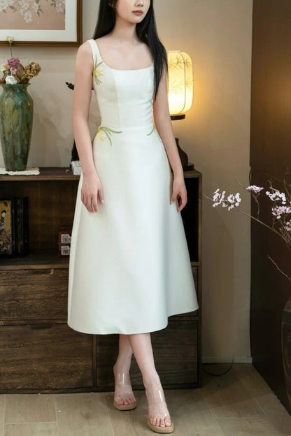 amakanas- Vintage Beige Orchid Grass Embroidered Square Neck Midi Chinese Style Evening Gown gh6035