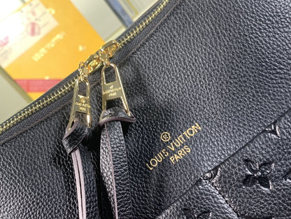 Louis Vuitton Maida Hobo