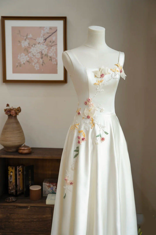 amakanas- Vintage Beige 3D Floral Embroidered Square Neck Midi Chinese Style Evening Gown gh6037