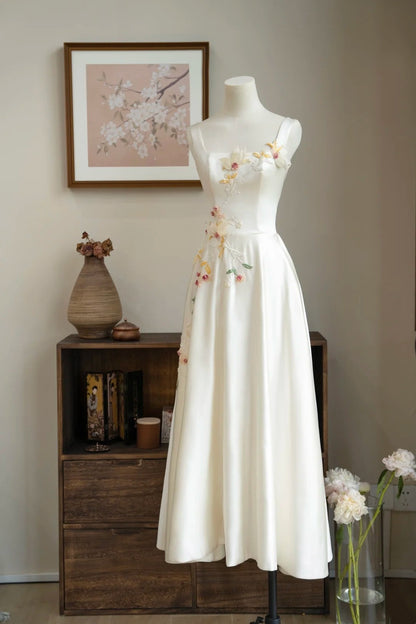 amakanas- Vintage Beige 3D Floral Embroidered Square Neck Midi Chinese Style Evening Gown gh6037
