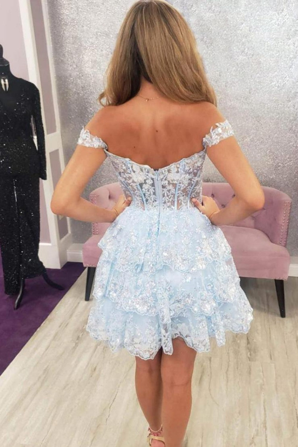 Glamorous Dark Blue Off-The-Shoulder A-Line Tiered Short Party Dress