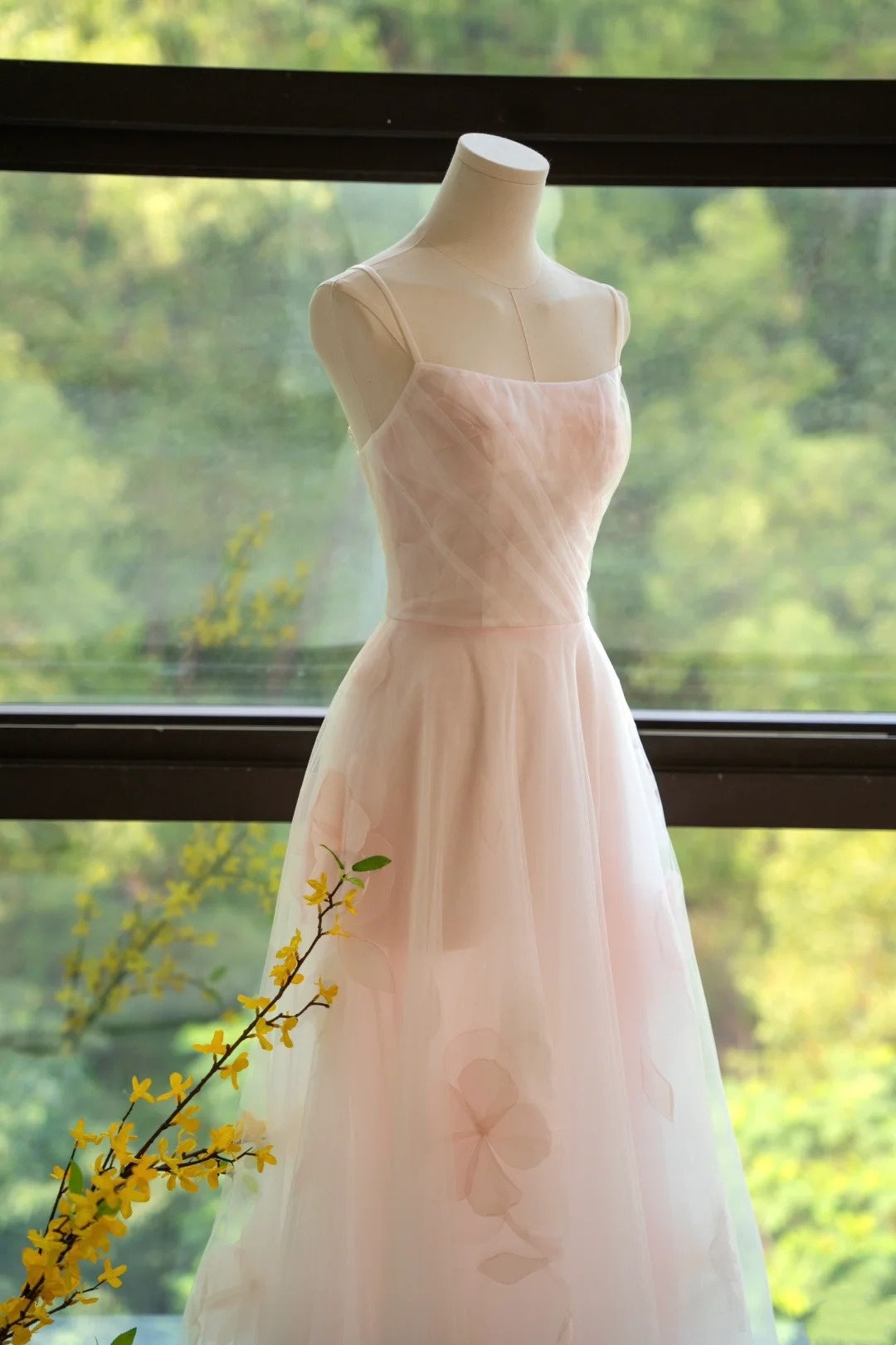 amakanas- Vintage Pink Tulle 3D Floral Spaghetti Strap Long Forest-Style Evening Gown gh6094