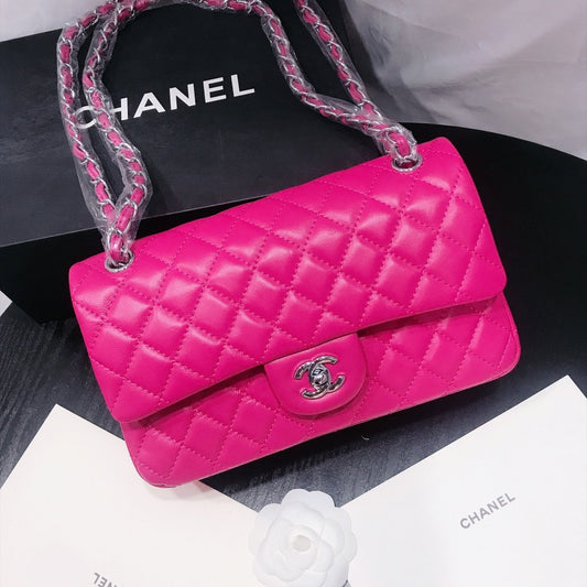 CHANEL Classic Flap Bag