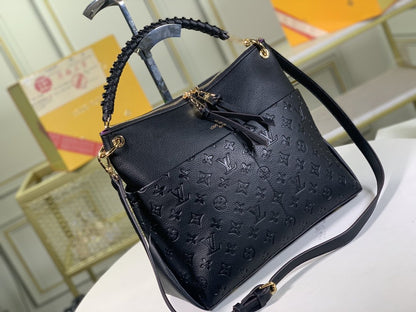 Louis Vuitton Maida Hobo