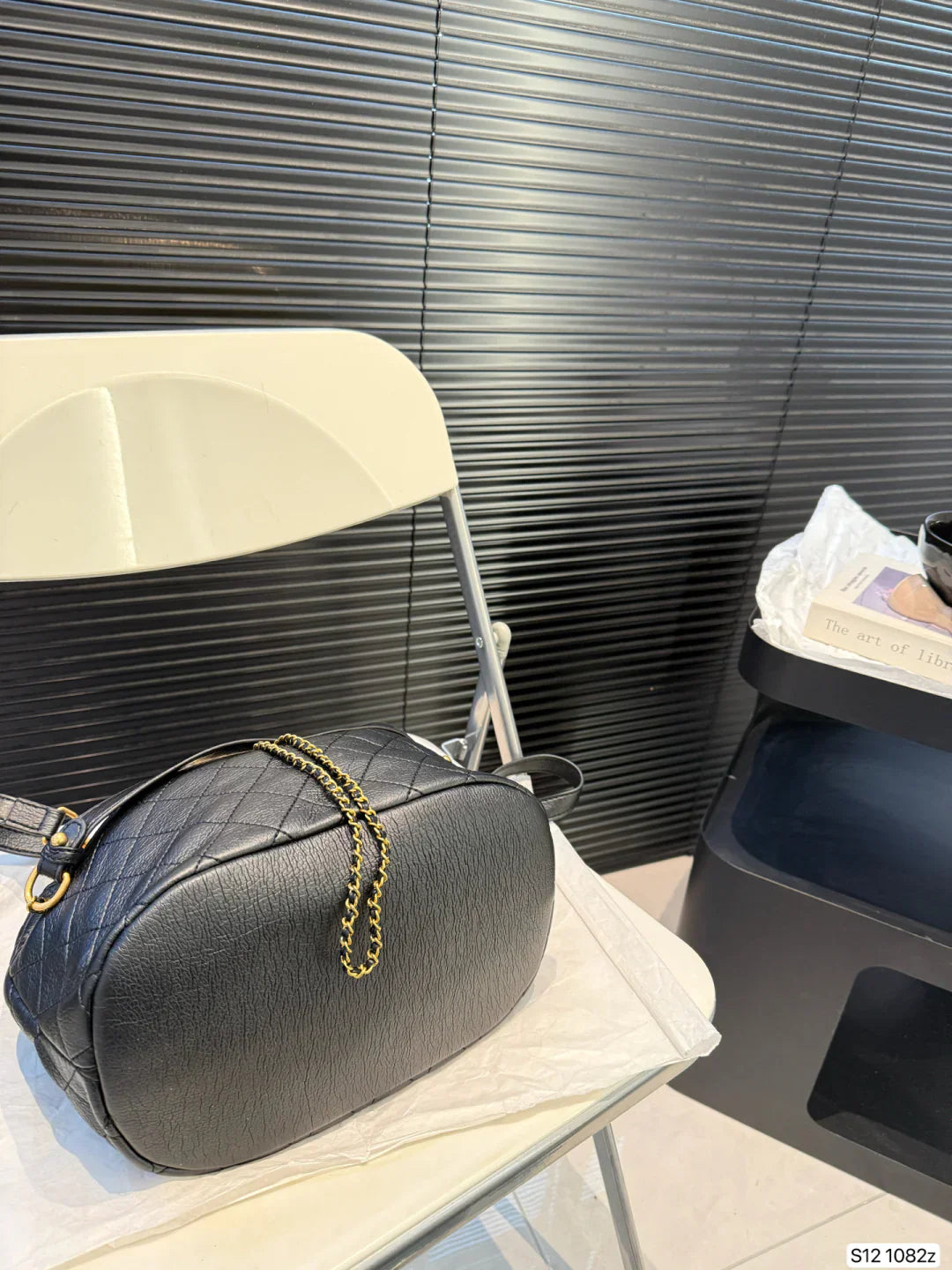 Louis Vuitton LV Black Tote Bag Slidable Metal Chain 26x17cm